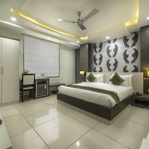 Treebo Signature Inn Malviya Nagar
